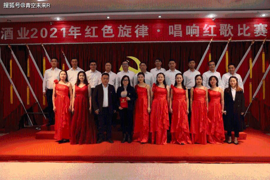 四周都是沙漠，它却千年不枯竭，月牙泉的水源从哪里来？游戏画面